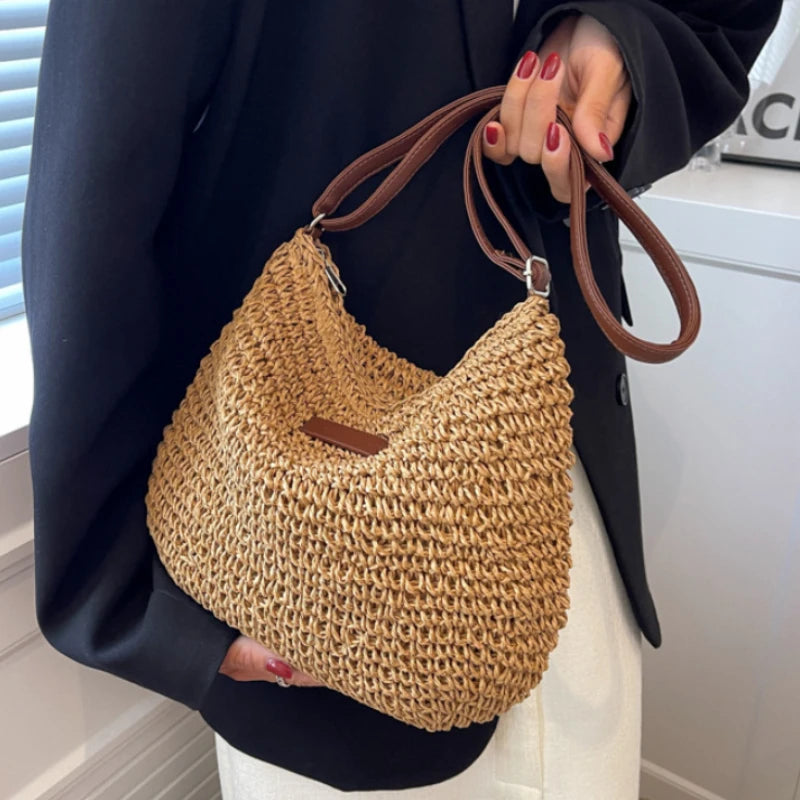 Borsa a Tracolla in Paglia Intrecciata – Eleganza Naturale per Ogni Occasione