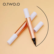 O.TWO.O Eyeliner Stamp Waterproof Liquid - GlamourStore26
